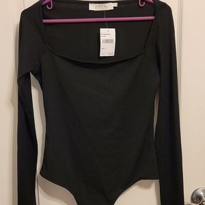 Long-sleeved bodysuit